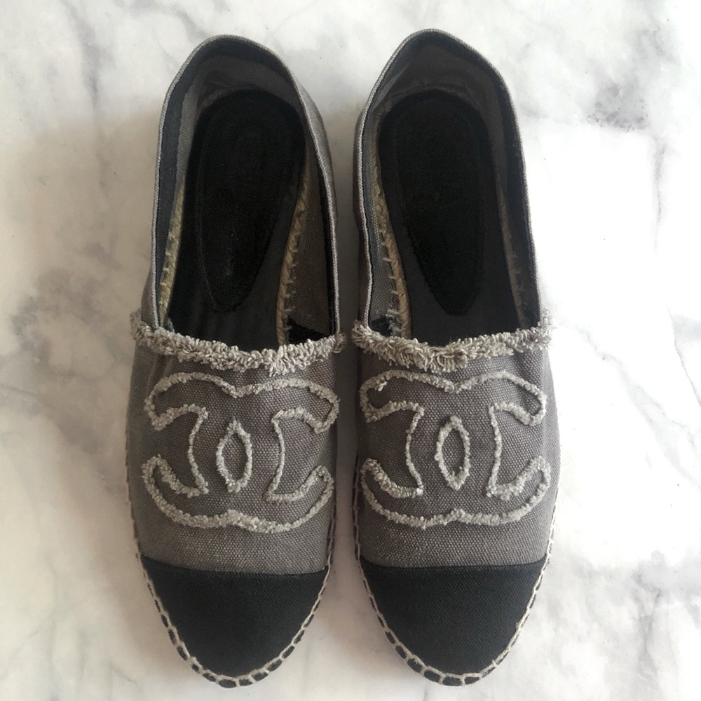 CHANEL Grey & Black Captoe Canvas Espadrilles